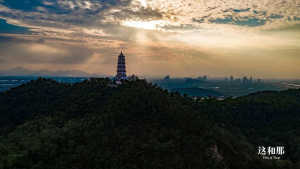 梁启超：一介书生的过度燃烧