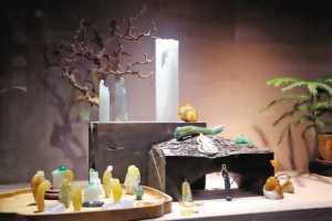 平洲传统玉器：一把刻刀一块原料，精雕细琢璞玉成器